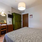 Bisesti ***s Hotel Garda (Verona)