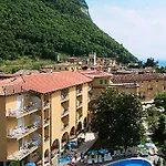 Hotel Bisesti ***s 3*