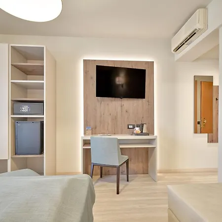 Bisesti ***s Hotel Garde