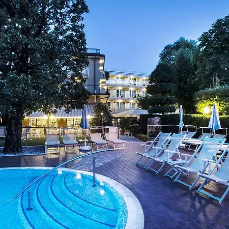 Hotel Bisesti ***s Garde