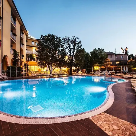 Hotel Bisesti ***s