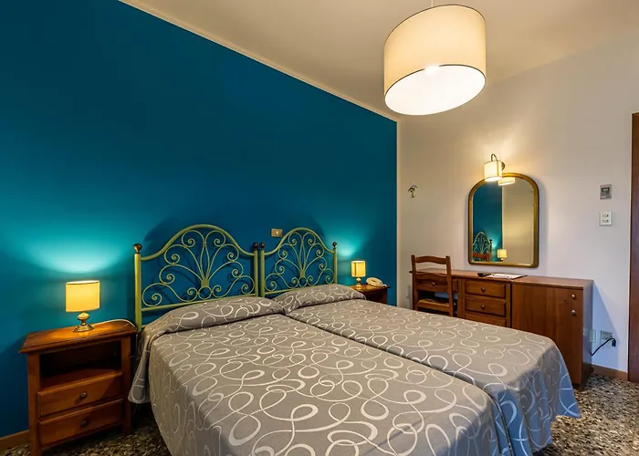 Hotell Bisesti ***s 3*