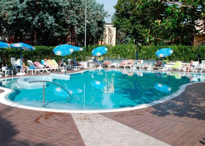 Bisesti ***s Hotell 3*