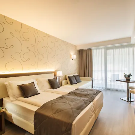 Bisesti ***s Отель 3*