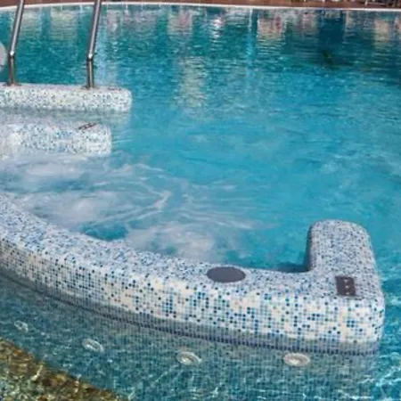 Отель Bisesti ***s Гарда