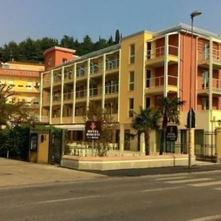 Отель Bisesti ***s Гарда