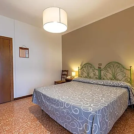 Bisesti ***s Hotel 3*