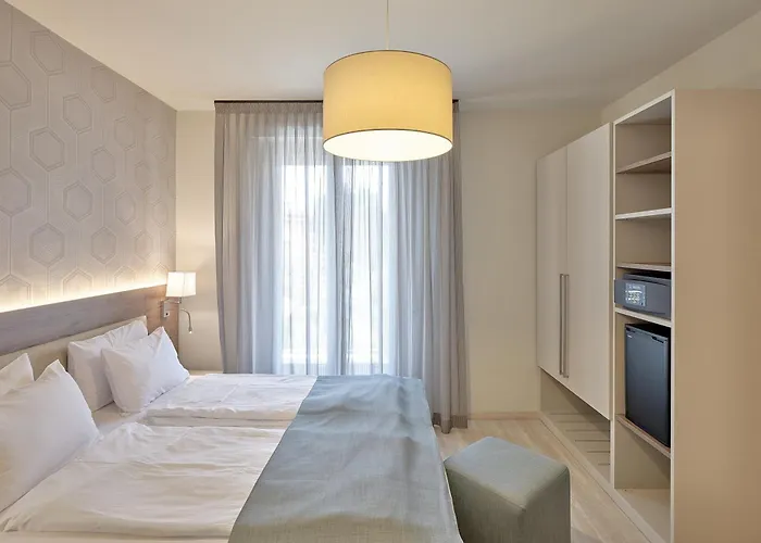 Bisesti ***s 3* Garda (Verona)