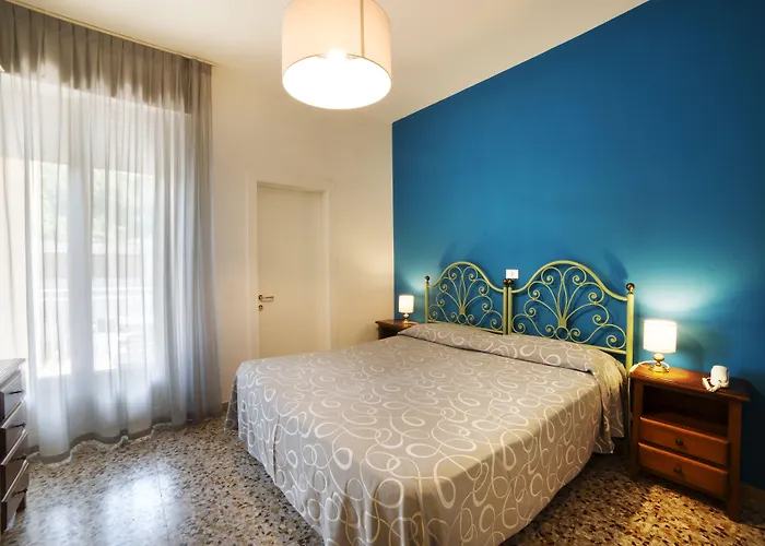Hotel Bisesti ***s Garda (Verona)