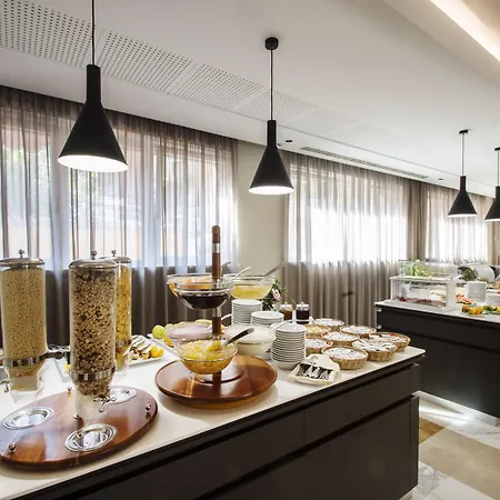 Hotel Bisesti ***s 3*