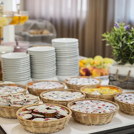 Bisesti ***s 3* Garda (Verona)